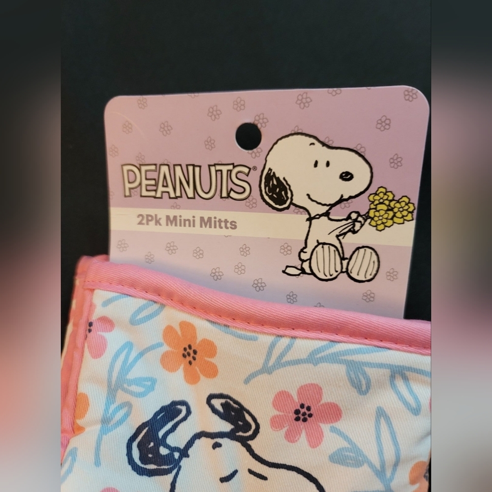 Peanuts Snoopy mini mitts - Picture 3 of 4